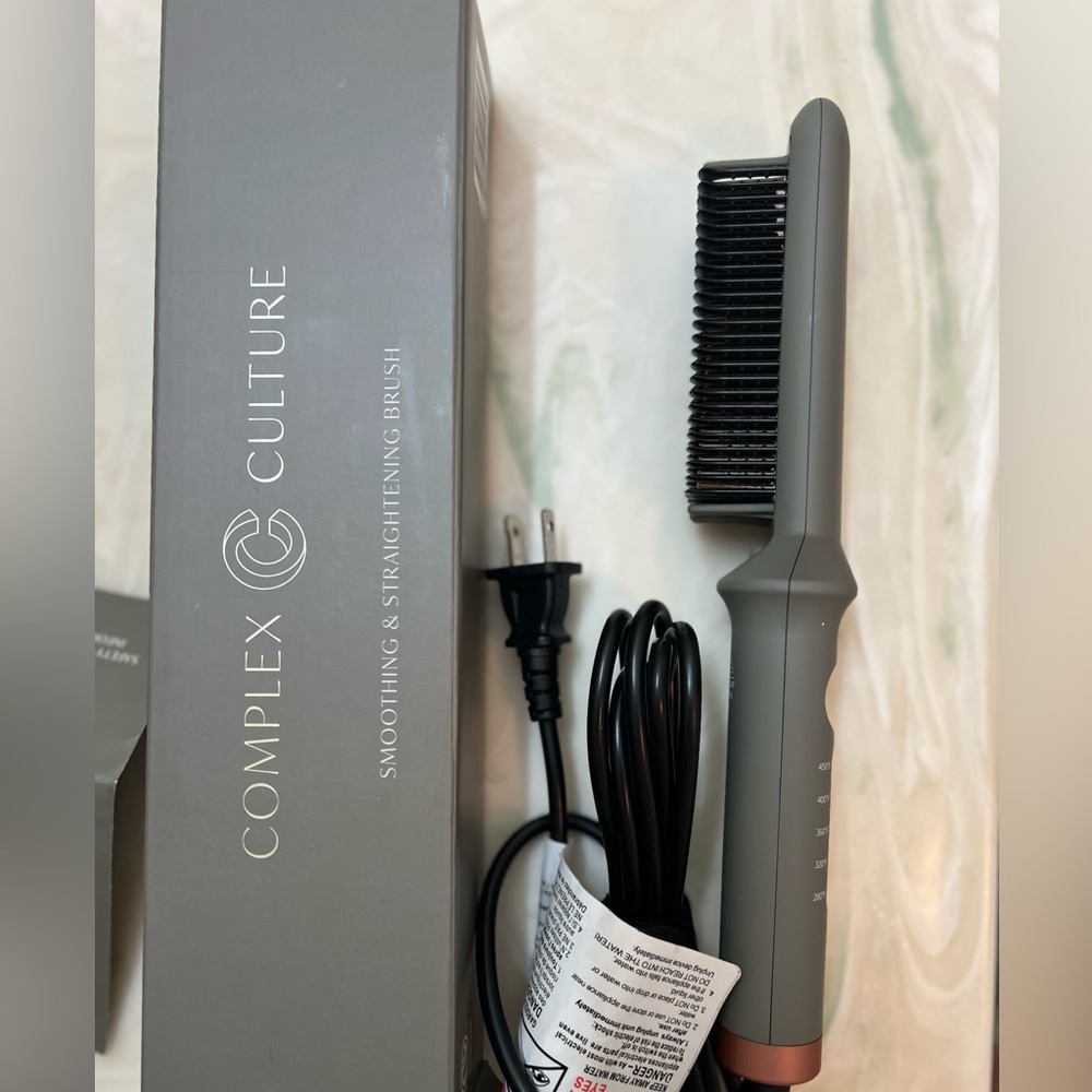 COMPLEX CULTURE
Smoothing & Straightening Brush